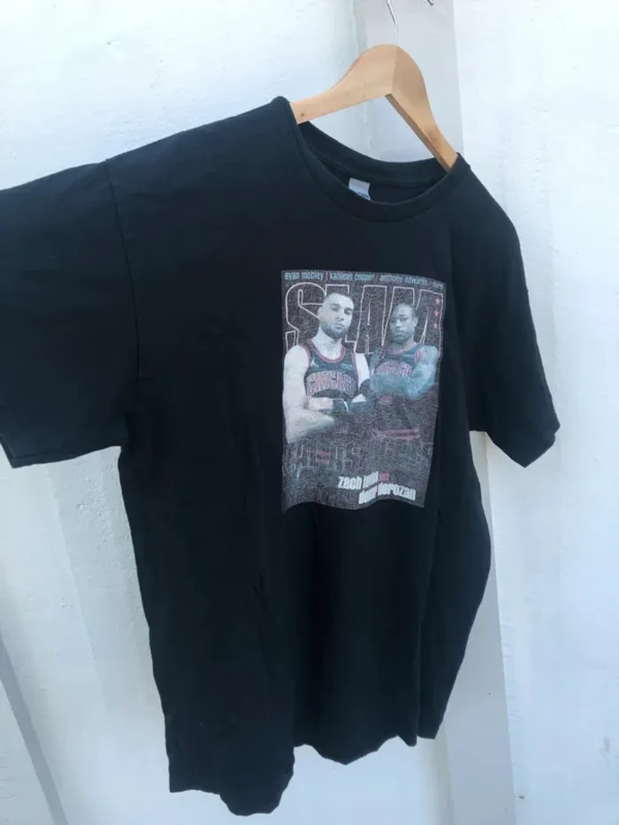 Gildan T-shirt black NBA basketball LaVine DeRozan magazine cover Mens L - photo numéro 3