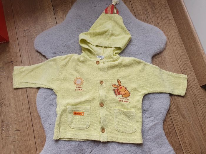 Gilet à boutons avec capuche vert anis La compagnie des petits 12 mois