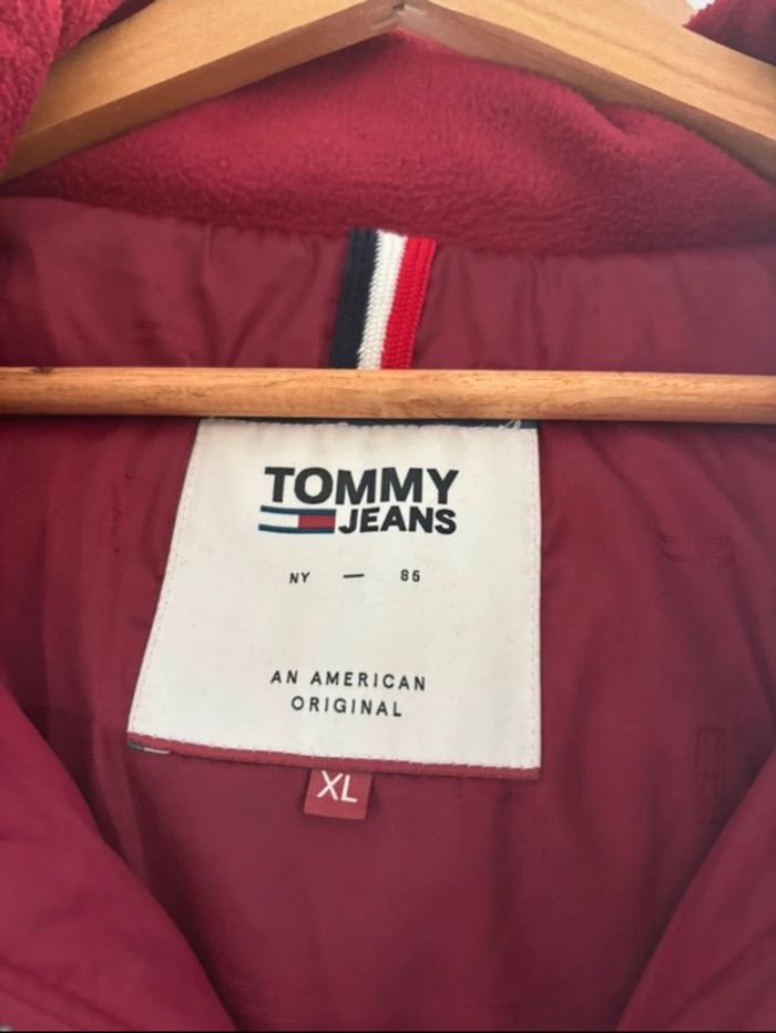 Doudoune rouge bordeau Tommy Jeans - photo numéro 4
