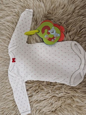 Body  bébé fille comme neuf taille 3  mois