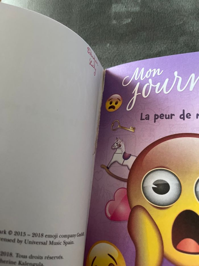 Livre bibliothèque rose mon journal emoji tome 2 - photo numéro 2