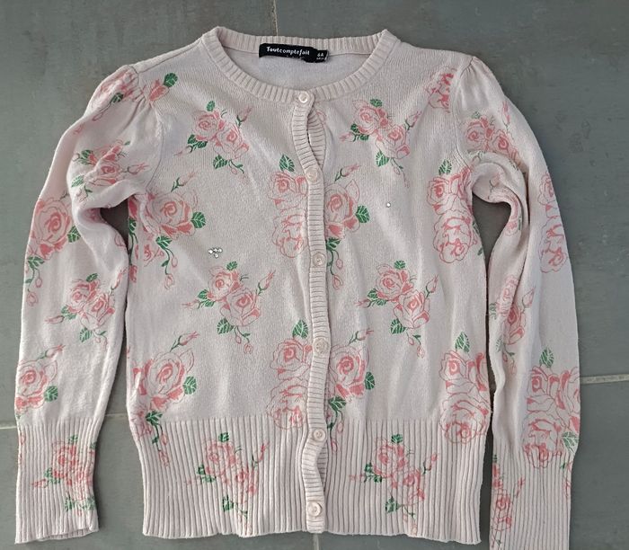 Lot de gilets, veste, sweat pour fille en 6 ans - photo numéro 7