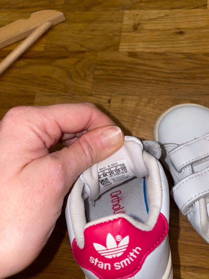 baskets Stan Smith  taille 20 - photo numéro 4