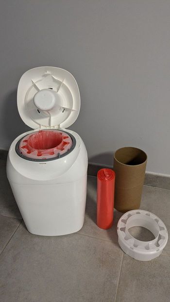 Poubelle à couches avec recharge