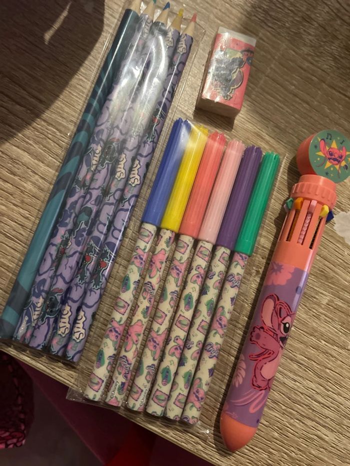 Lot fourniture scolaire stitch - photo numéro 4