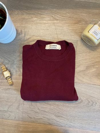 Très joli pull bordeau