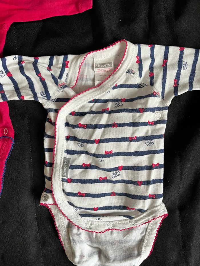 Lot 2 bodies manches longues - photo numéro 2