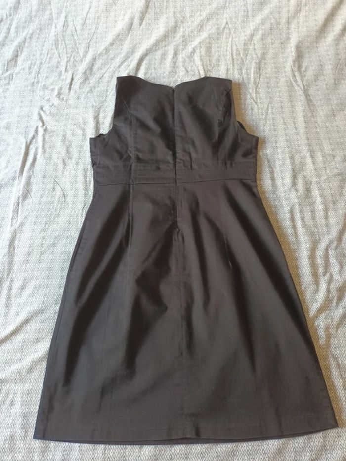 Robe courte noire sans manches - photo numéro 8