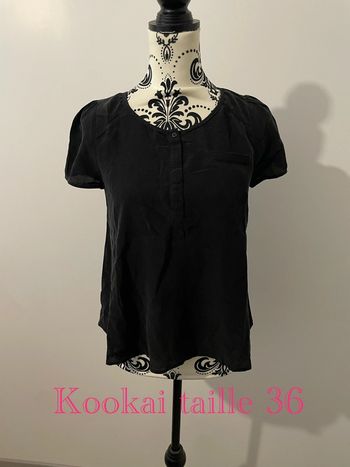 Blouse à manches courtes noir dos dentelle col rond kookai taille 36