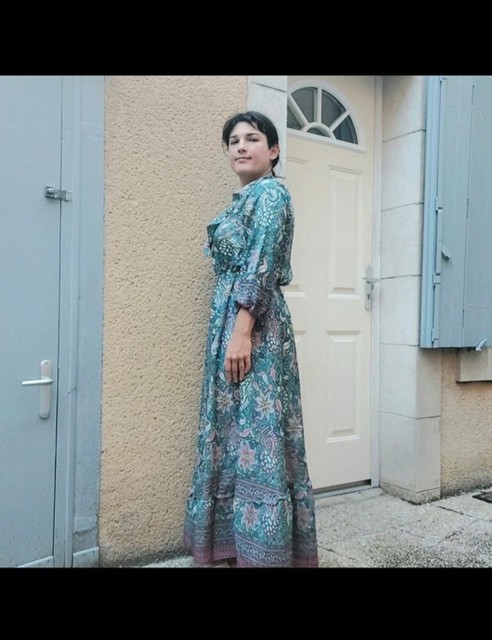 Superbe robe soie neuve - photo numéro 2