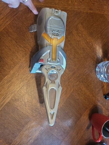 Jouet arme à mettre sur le bras,Avengers il me semble