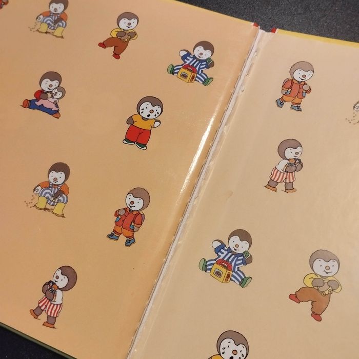 Livre enfant Nathan T'choupi mange a la cantine - photo numéro 3