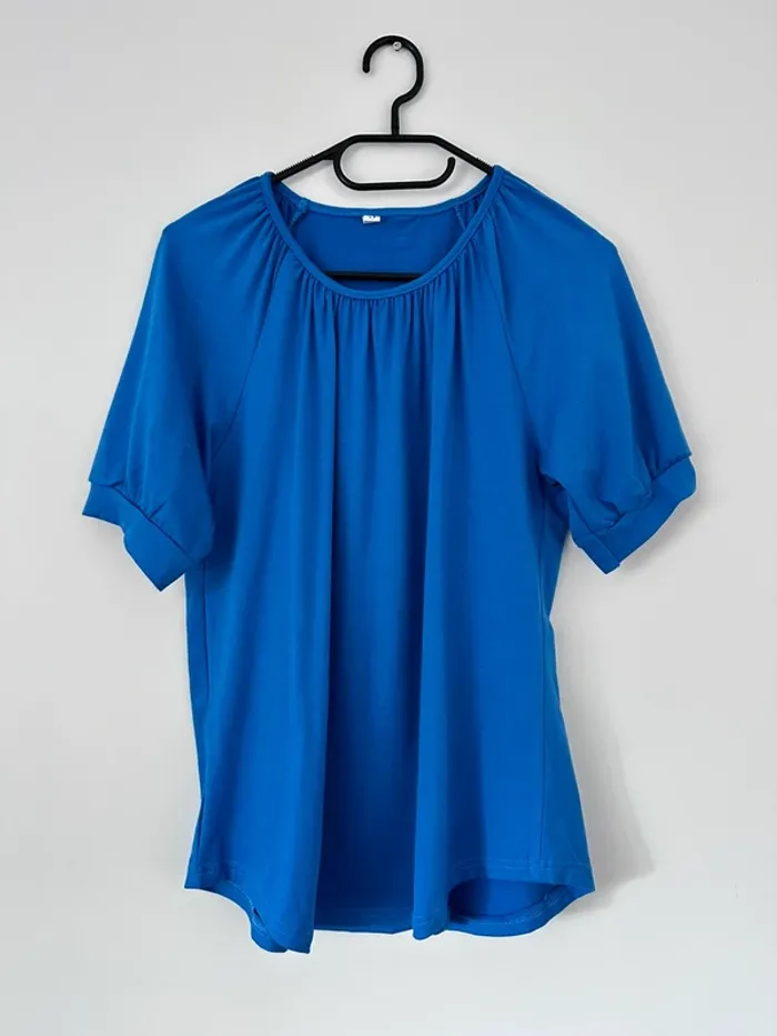 T-shirt bleu