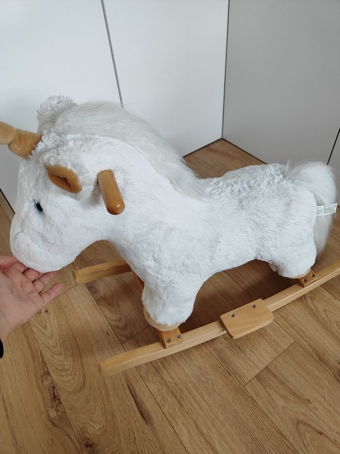 Licorne a bascule - photo numéro 3