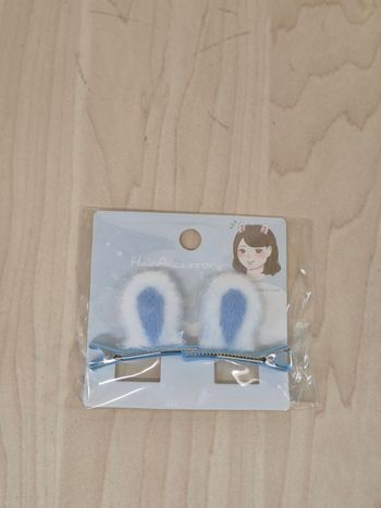 Pinces oreilles de lapin blanches et bleues