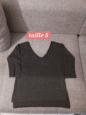 Pull fin paillette col V taille S
