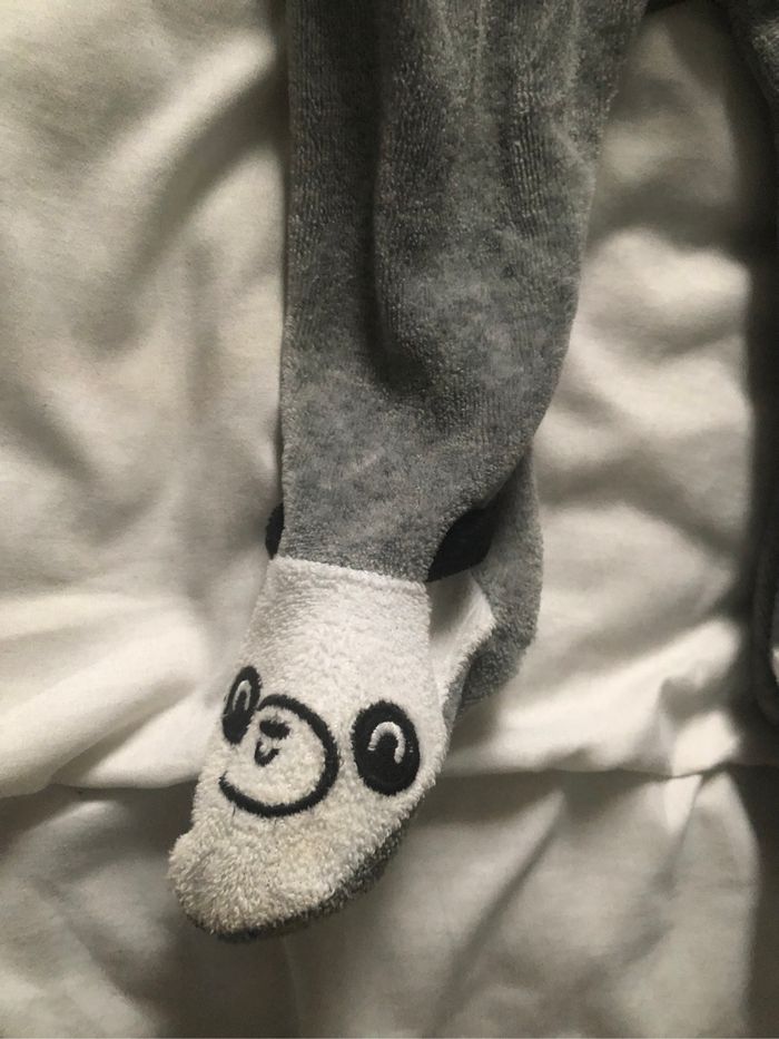 Jolie pyjama taille 9 mois confortable - photo numéro 3