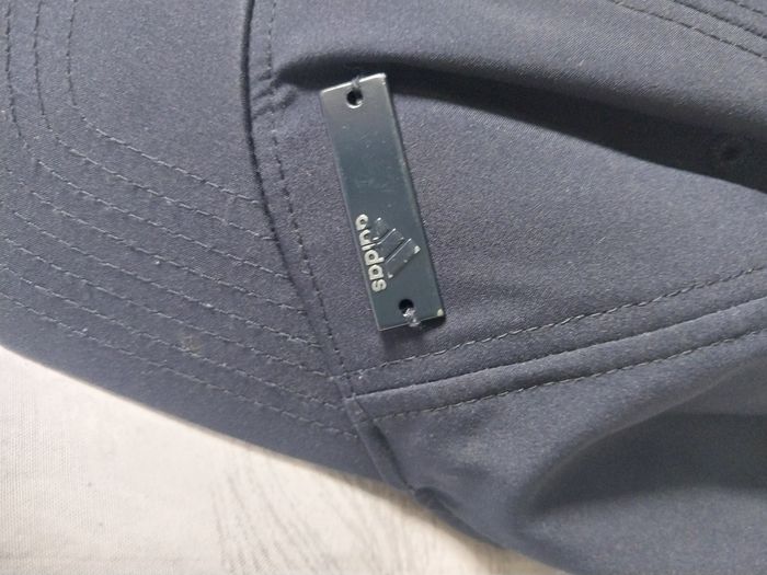 Casquette Adidas bleu marine - photo numéro 2