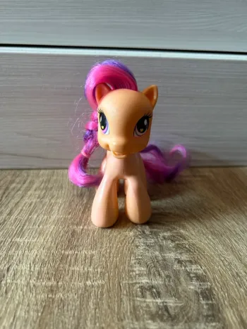 Figurine Scootaloo / My Little Pony / Hasbro 2008, génération G3/G3.5 / Très bon état
