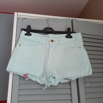 Short en jean vert pâle 