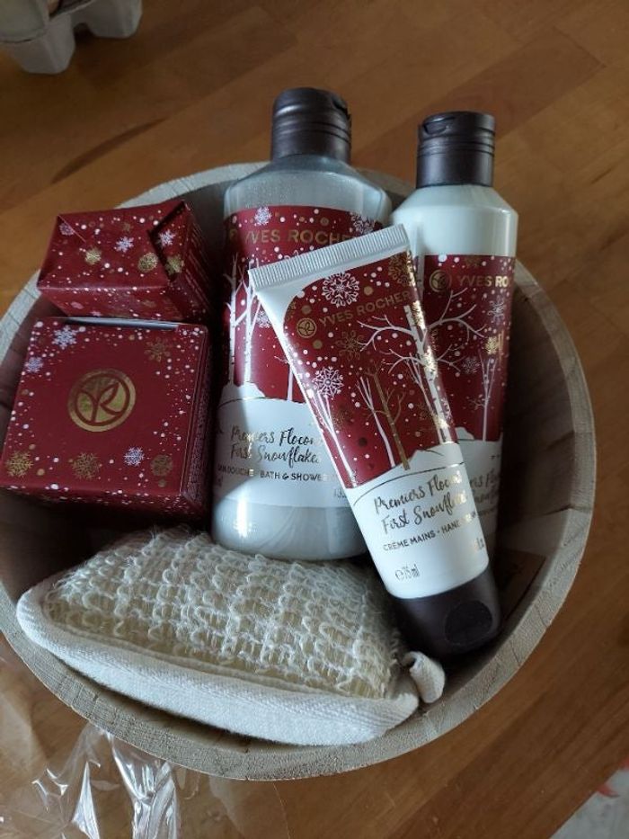 Coffret soin yves rocher neuf