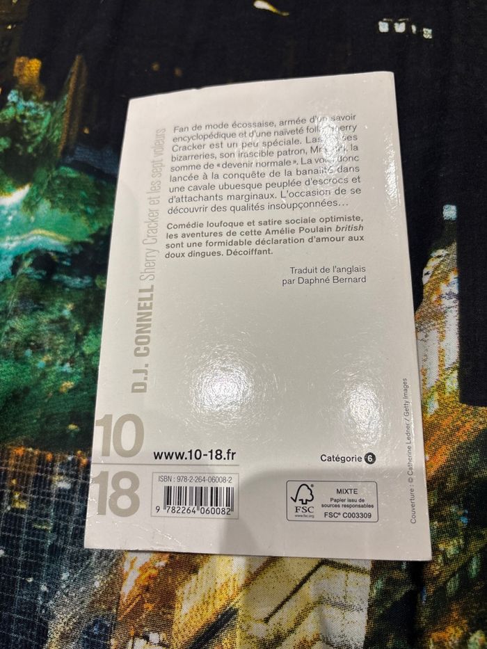 Livre d.j. Connell - photo numéro 4