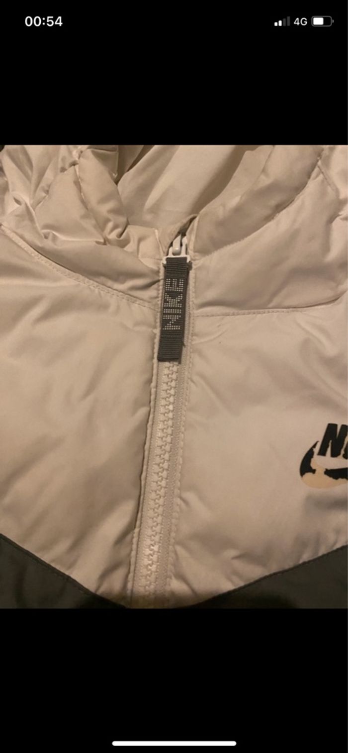 Doudoune nike enfants taille L - photo numéro 6