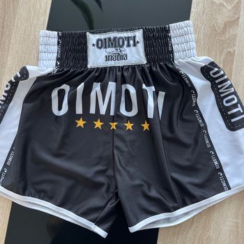 Short kick boxing