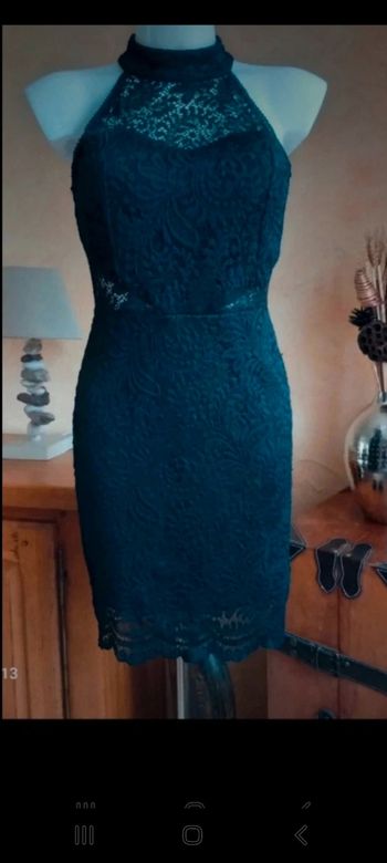 Petite robe noire en dentelle