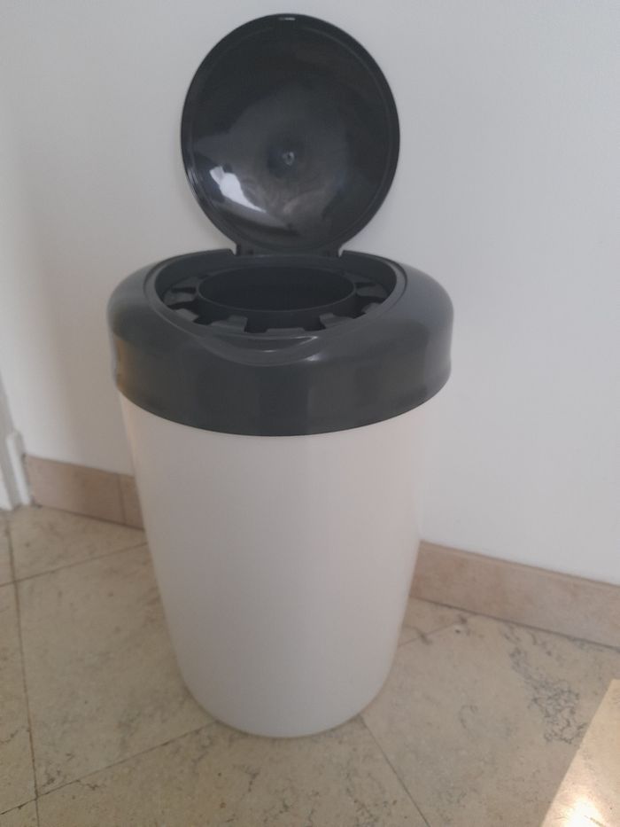 Poubelle à couche Tommee Tippee Beebs