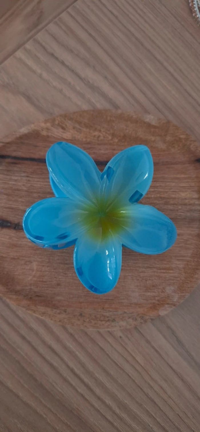 💙 Pince à cheveux fleur bleue + bracelets strass assortis – Neuf - photo numéro 5