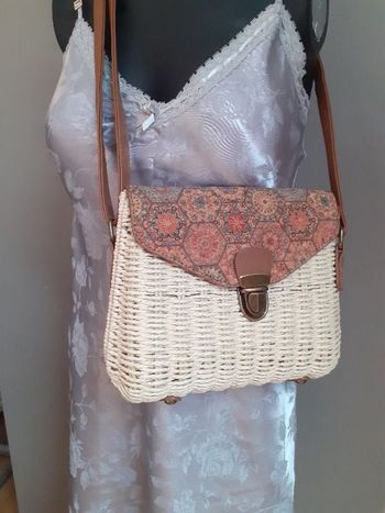 Sac à main avec bandoulière