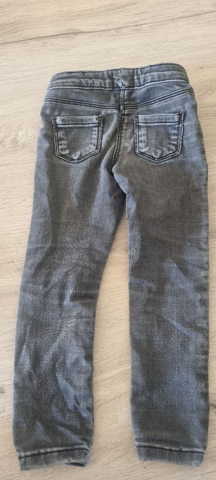 Jean noir - photo numéro 4