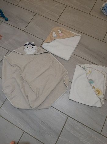 Lot 3 capes de bain