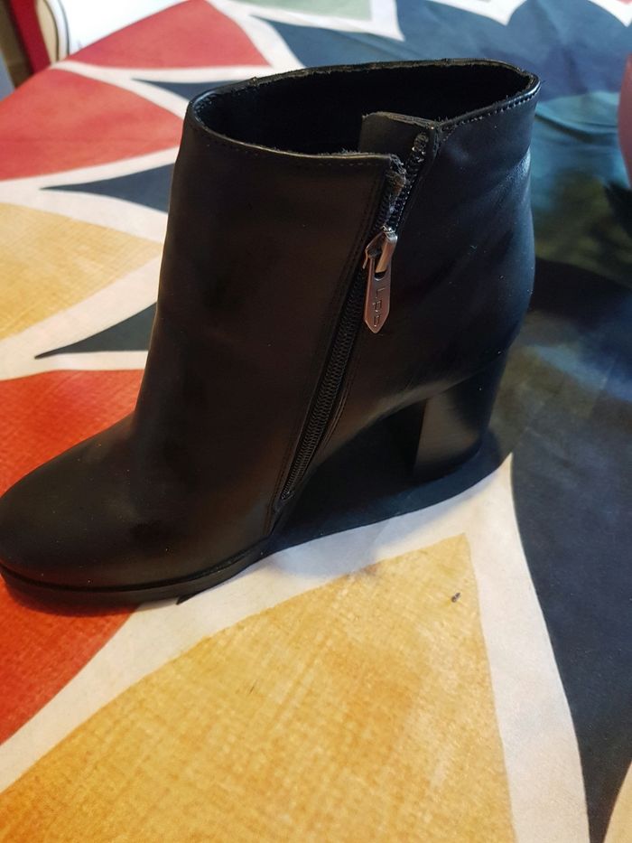 Vend  bottine - photo numéro 2