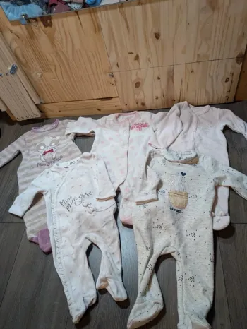 Lot 5 pyjamas chaud filles 3 mois différentes marques