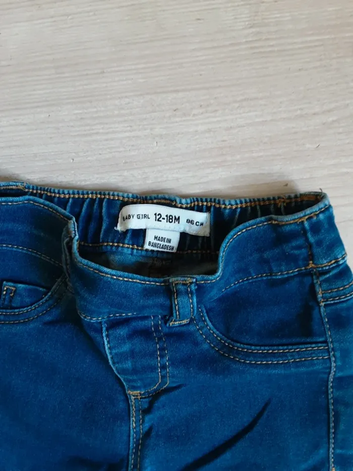 Lot 4 jeans fille T. 18 mois - photo numéro 10