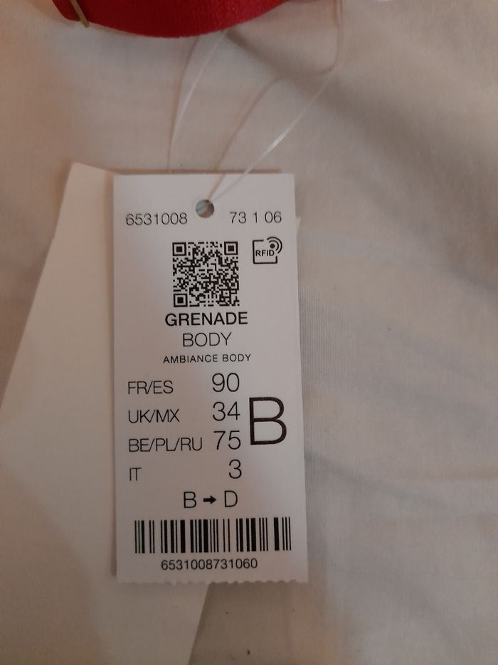 Body rouge etam - photo numéro 3