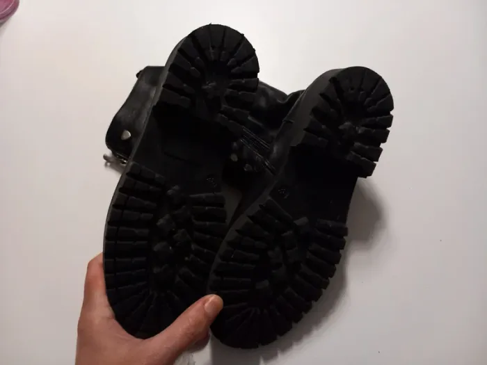 Bottines noires - photo numéro 6