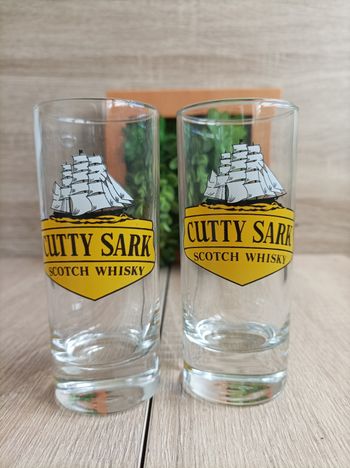 Lot 2 verres Cutty Sark 