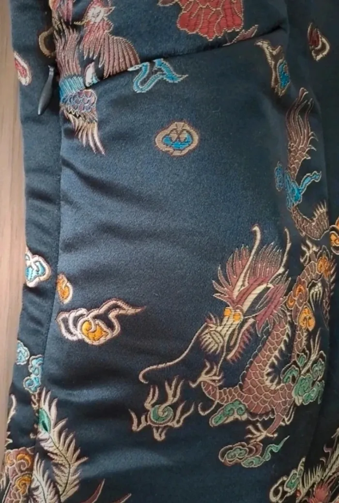 Belle robe asiatique en soie - photo numéro 5