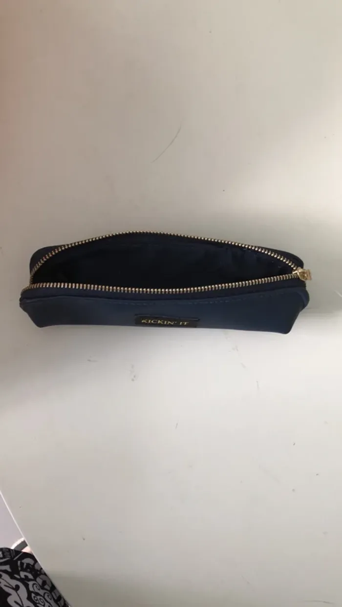 Petite trousse bleu marine - photo numéro 3