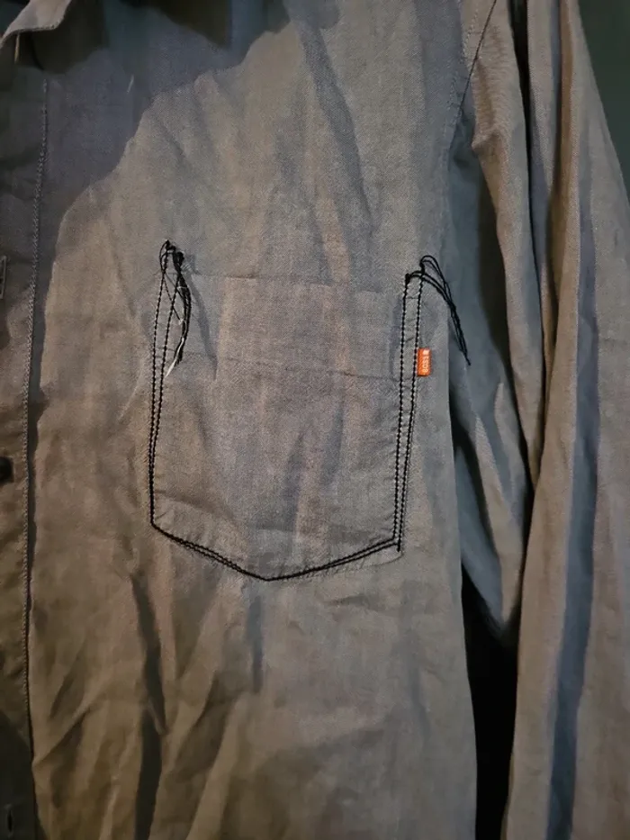 Chemise grise hugo boss taille M - photo numéro 3
