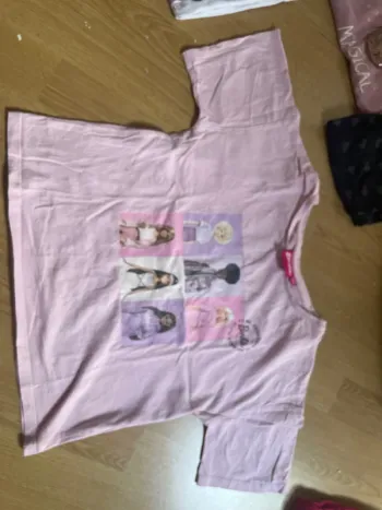 Tee shirt barbie fille 9/10 ans