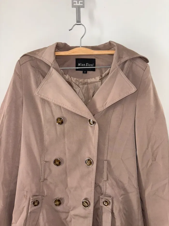 Trench femme taille 38 beige en très bon état - photo numéro 2