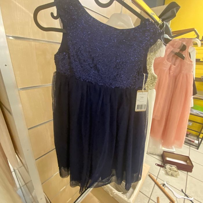 Robe de cérémonie pour petite fille - photo numéro 2