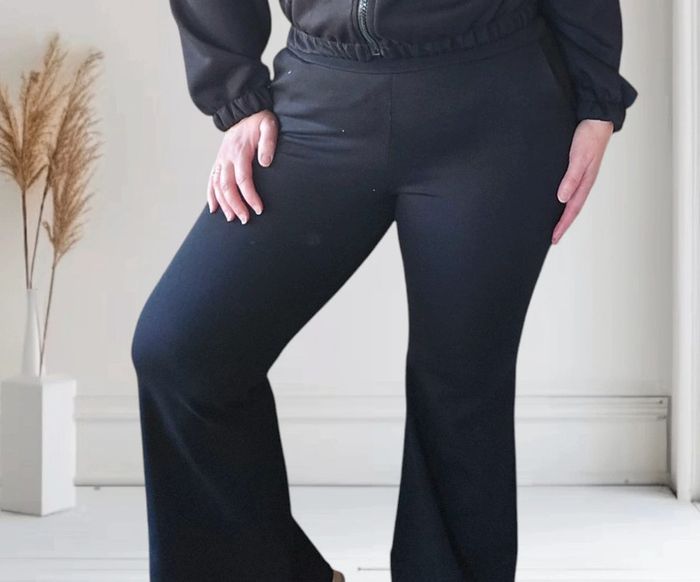 Pantalon jambe évasée - photo numéro 2
