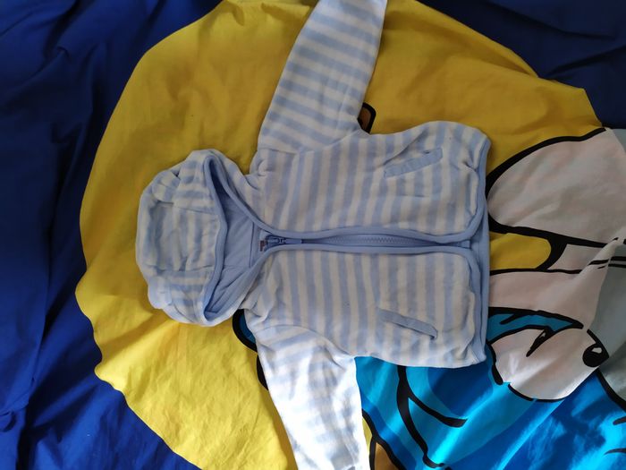 Veste 6 mois - photo numéro 2