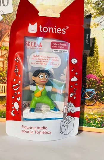 Tonie Selena pas de chichis 
