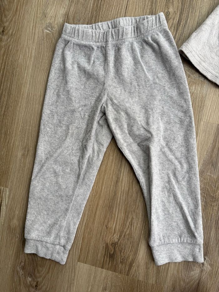 Pyjama deux pièces fille taille 36 mois - photo numéro 3